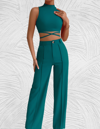 Salome - Slim fit 2-delige set met mouwloze en cropped top met x tie ontwerp met bijpassende broek met hoge taille - Miller-Mode